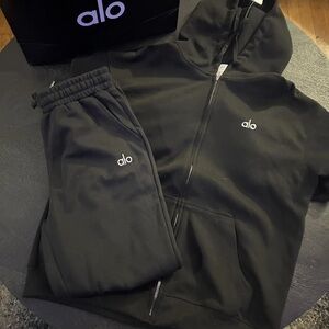 ALO Yoga Black Crewneck with Silver Logo